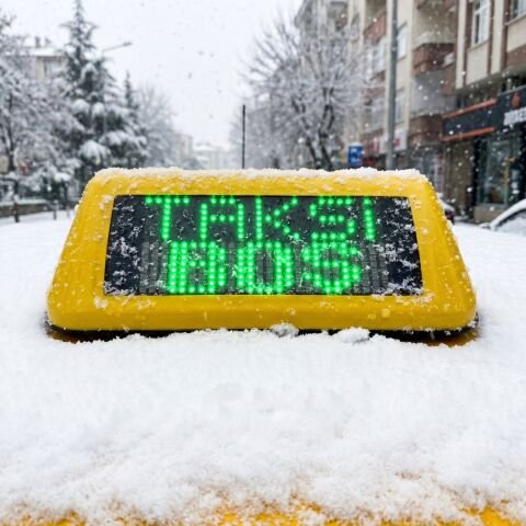 ATL-04 yeni nesil akıllı taksi tepe lambası: 5 modlu (BOŞ/DOLU/REZERV/SOS), kumandalı, mıknatıslı, su geçirmez. 2 yıl garanti, hızlı kargo. Yurt Elektronik güvencesiyle